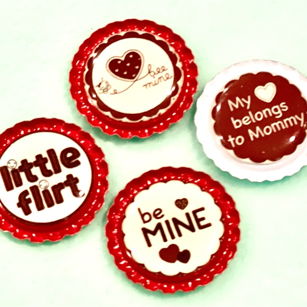 4 Valentines Finnished Flatback Bottlecaps - Great for hair bows, jewelry, etc